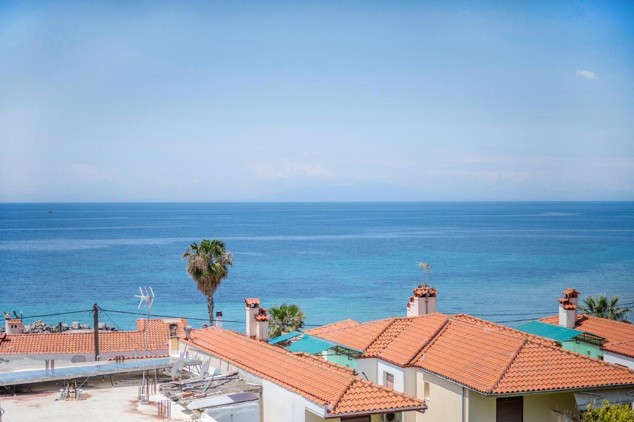Coralli Holidays - Loutra Agias Paraskevis アギア・パラスカヴィ エクステリア 写真